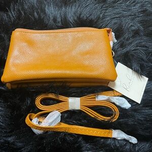 Crossbody/Wristlet, Brown